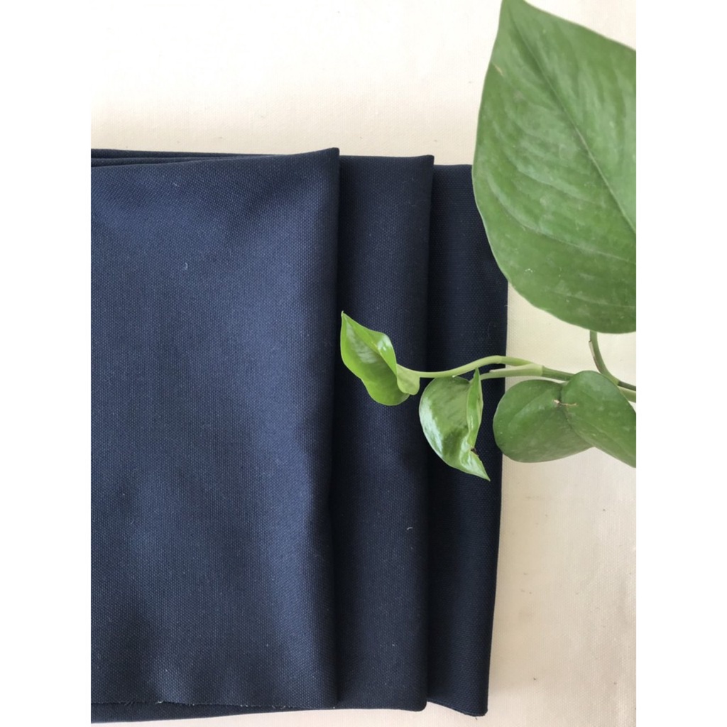 Vải phi lụa màu xanh tím than