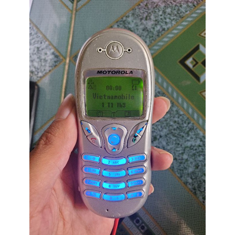 Điện thoại motorola c300 cổ độc lạ