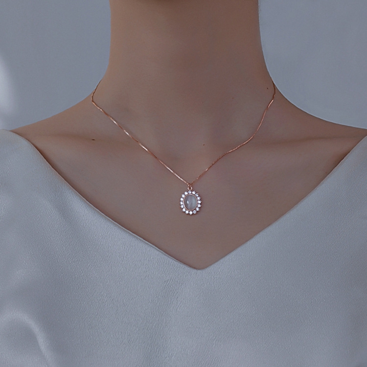 Mặt Dây Chuyền Mạ Vàng Hồng Đính Đá Opal Sang Trọng