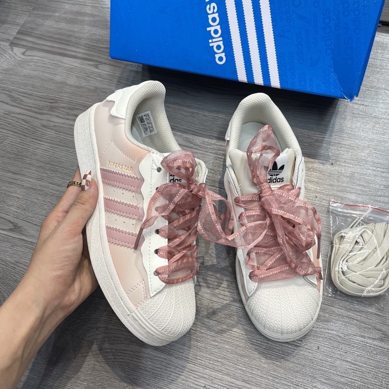 Giày thể thao adidas superstar trắng kem, hồng kem, sò xanh bản đẹp 2022 dây hồng full box - giấy gói