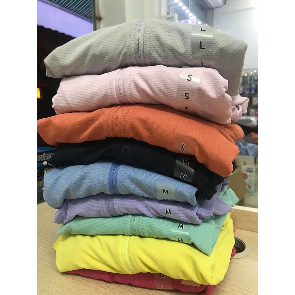 Áo chống nắng ( chống tia UV) Uniqlo Nhật Bản