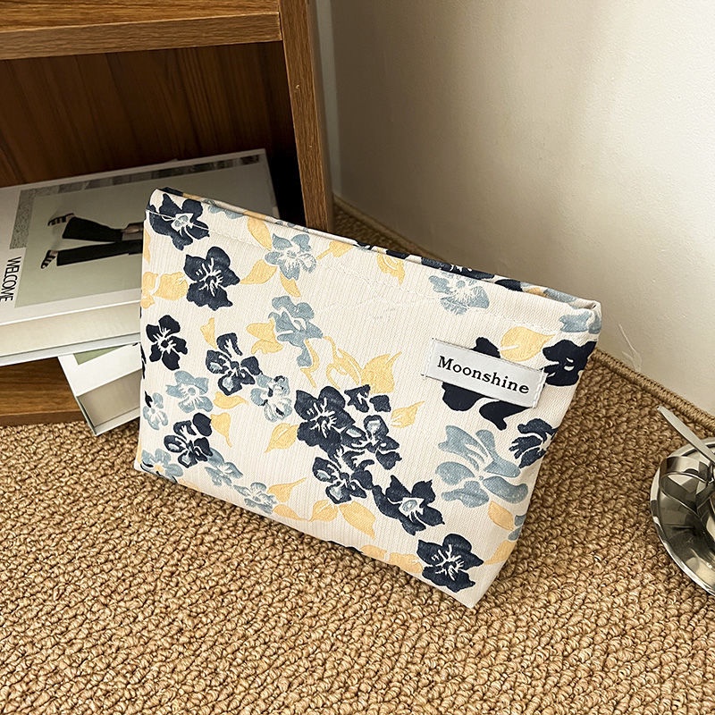 Túi Đựng Mỹ Phẩm Du Lịch Ba Chiều Chất Lượng Cao Chống Thấm Nước Có Sức Chứa Lớn Họa Tiết Hoa