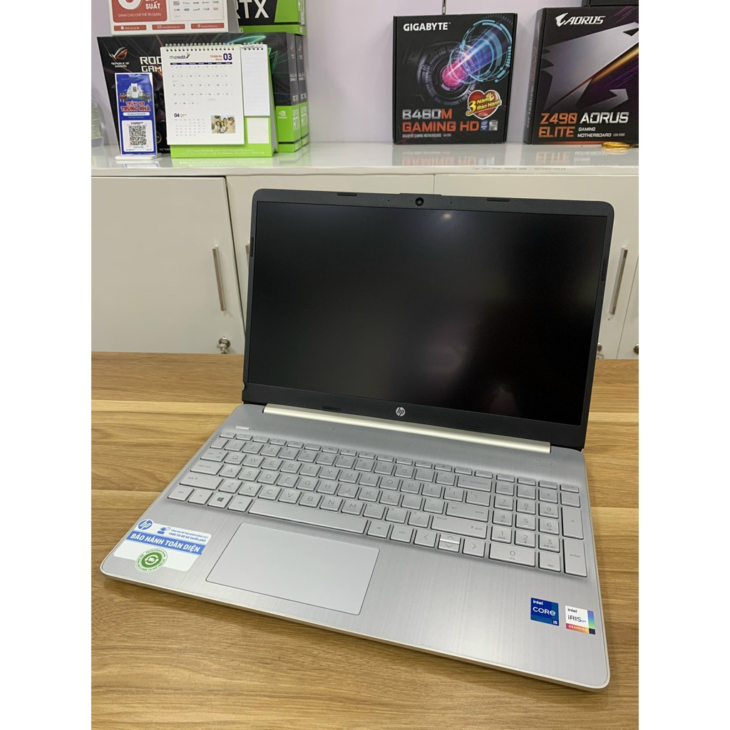 LAPTOP HP 15SFQ2028 TU dòng Laptop nhỏ gọn thông minh | BigBuy360 - bigbuy360.vn