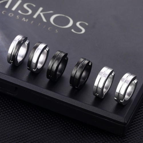 Bông Tai Nam Loại Kẹp Ko Cần Bấm Lỗ Tai Titan Ko Đen TT 2598