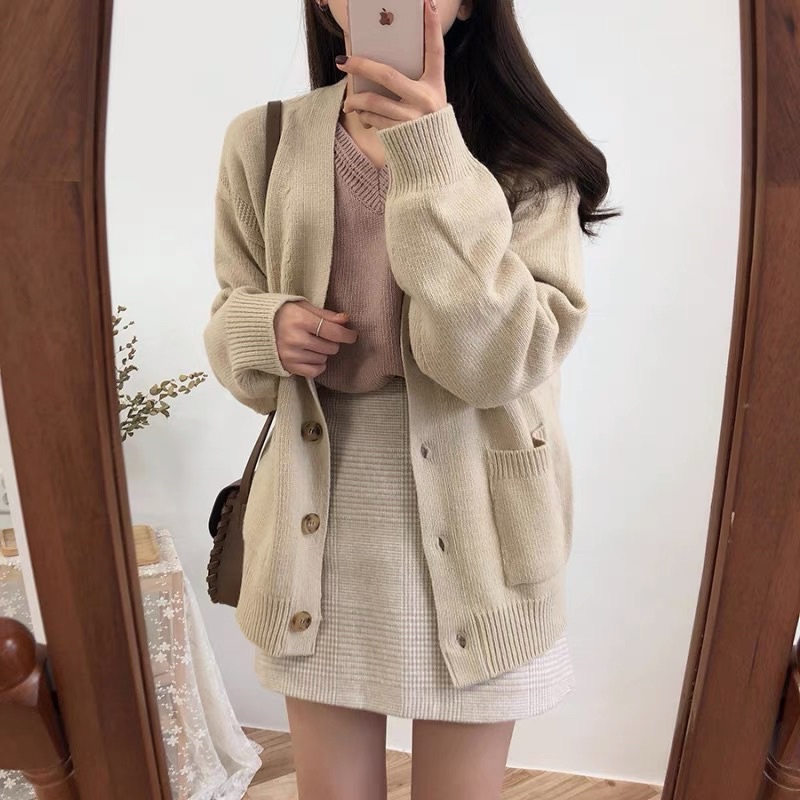Áo Khoác Cardigan Len Trơn Cài Cúc Có Túi Form Rộng Mặc Đôi Nam Nữ Style Hàn Quốc