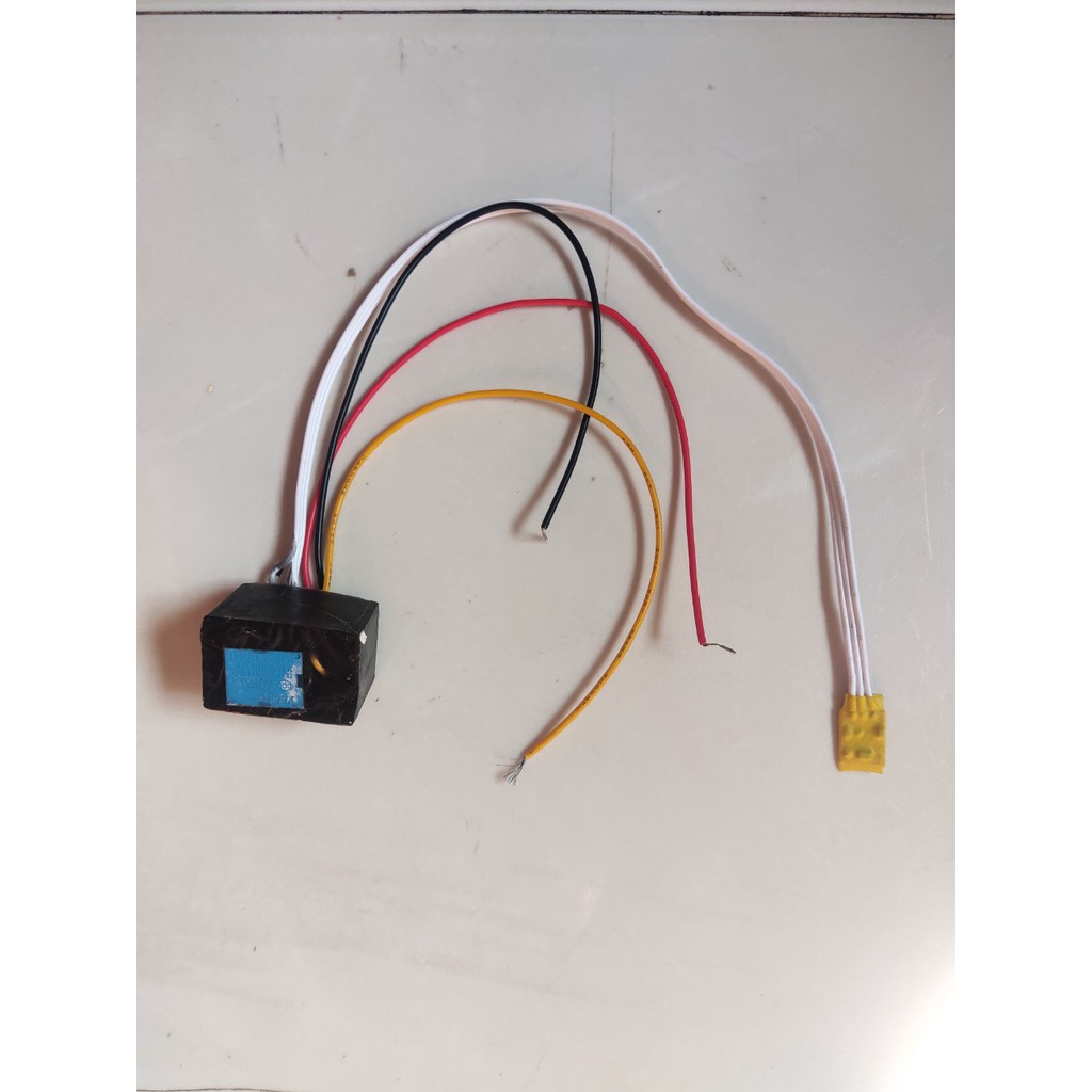 Công tắc chạm tay xuyên thấu dùng điện 220v