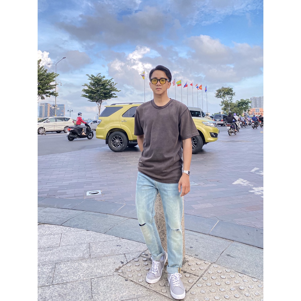 Áo thun tay lỡ may ngược