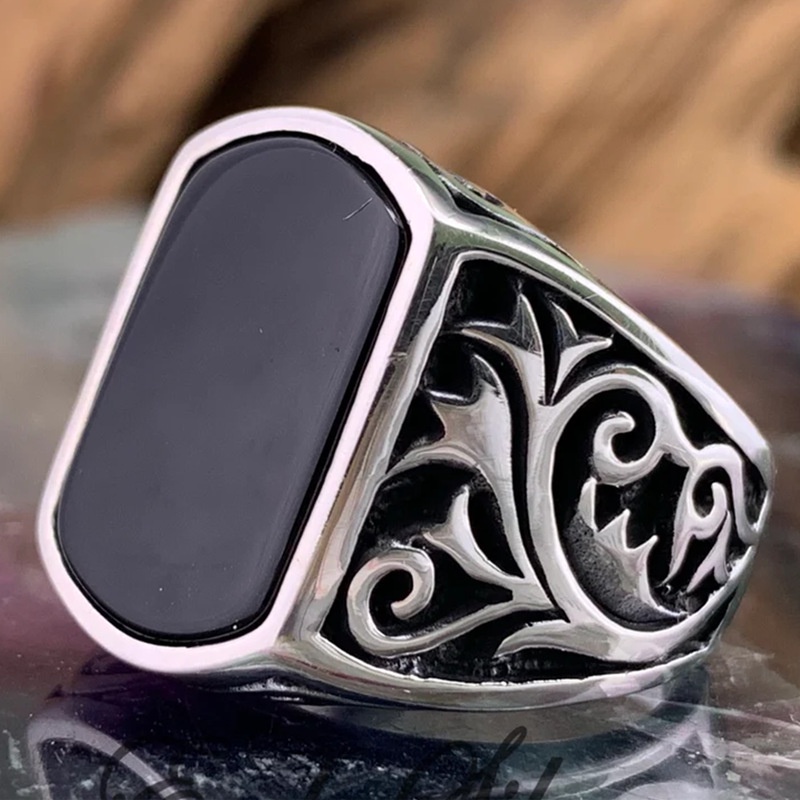 Nhẫn Thời Trang Chạm Khắc Tinh Tế Đính Đá Zircon Đen Huyền Bí Dành Cho Nam