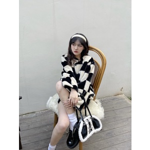 (Có sẵn) Túi da bóng phong cách retro Pháp đeo vai sang chảnh