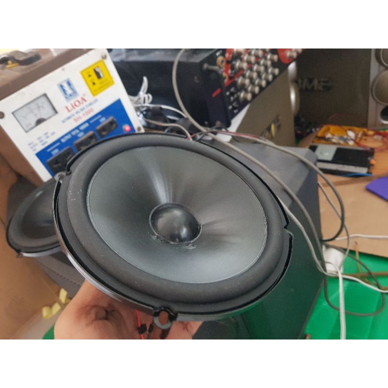 1 cái loa cánh size 16cm cho hệ thống âm thanh xe hơi ô tô