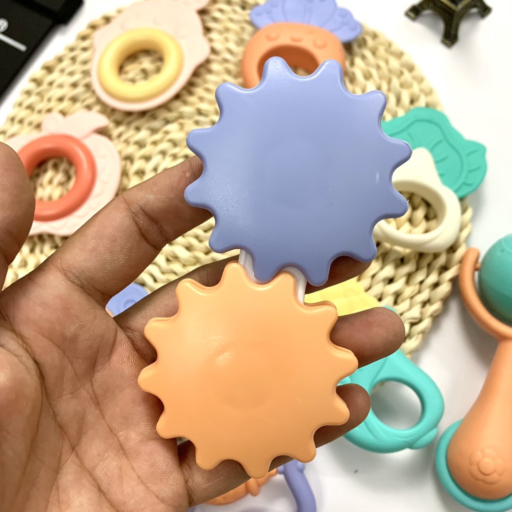 Xúc xắc cho bé, Gặm Nướu 10 món Silicon hình thú cầu vồng Lục Lạc Cho Bé