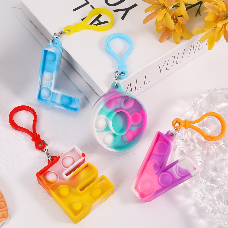 Đồ Chơi Bóp Tay Bằng silicone Hình 26 Chữ Cái Màu Sắc Ngẫu Nhiên