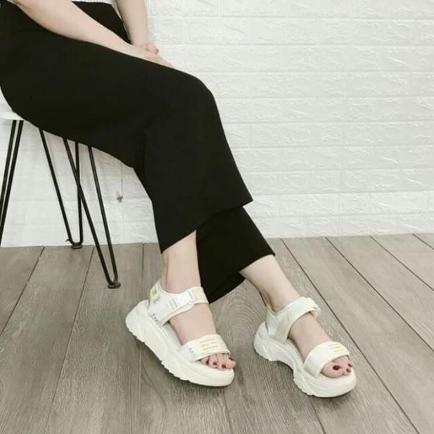 ( Sales T8 ) Sandal quai ngang đế bánh mì học sinh 😍 . 2020 new