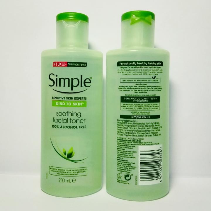 Nước hoa hồng Simple Soothing Facial Toner 200ml