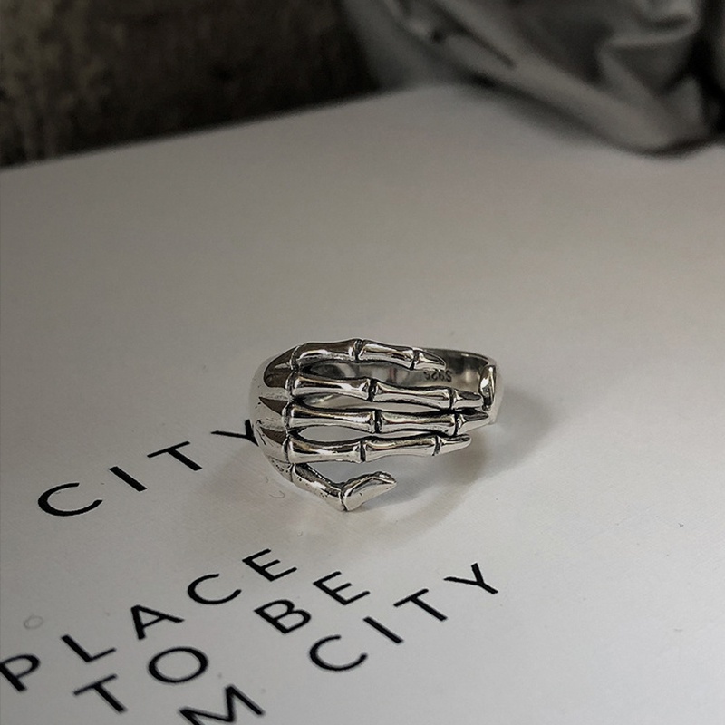 Nhẫn Hình Đầu Lâu Phong Cách Hip Hop Cho Nam Và Nữ