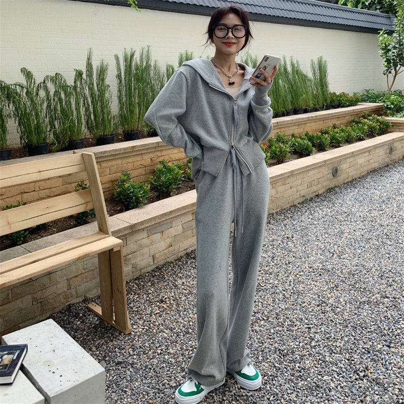 Set áo hoodie và Quần ống rộng thời trang năng động cho nữ