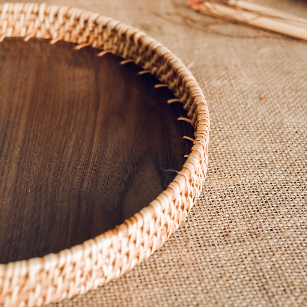 Khay tròn có quai bằng mây đế gỗ - Khay mây tròn-Wooden tea tray