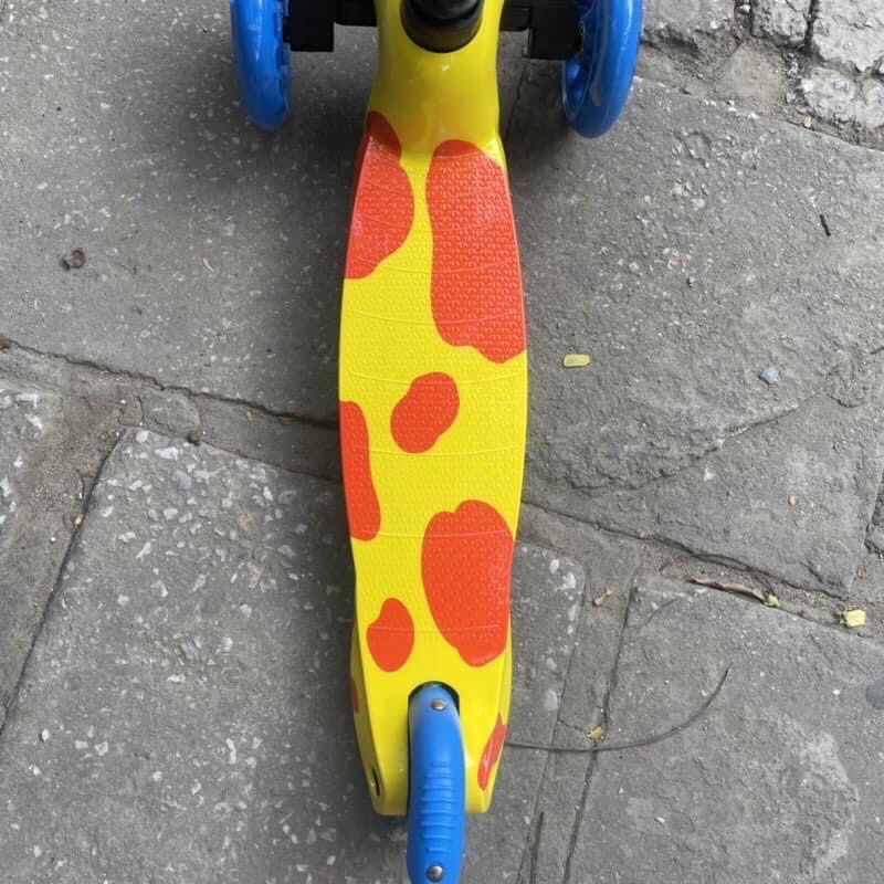 Xe trượt Scooter cho Bé quà tặng từ sữa grow