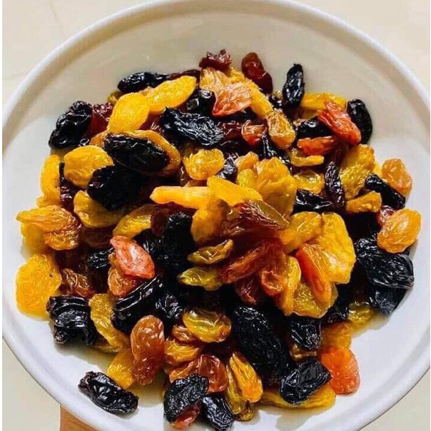 Nho Khô Mỹ Raisin Sunview không hạt vị thập cẩm 425g