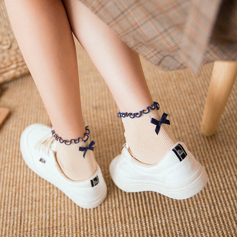 Tất vintage bèo viền gắn nơ bánh bèo mã A3