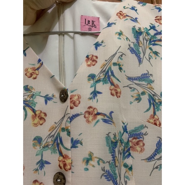 Váy Lép size S like new