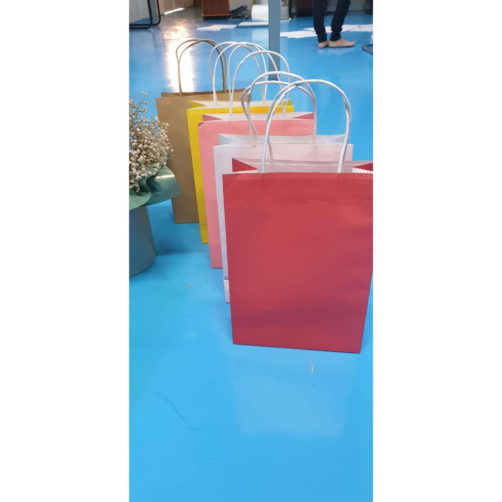 Túi giấy trơn nhiều màu 30x21x10cm