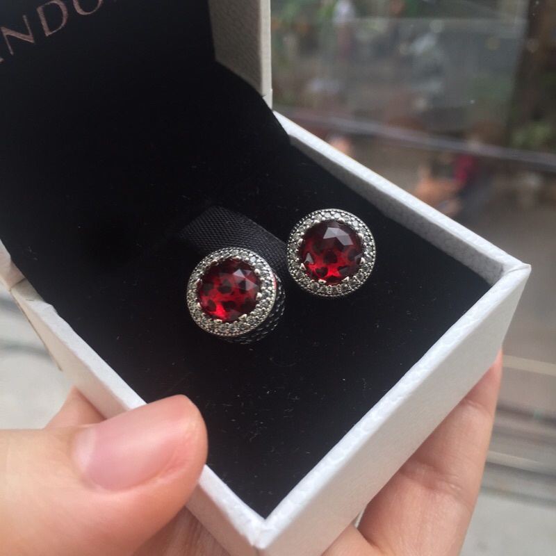 Charm Radiant bạc thái nhiều hình