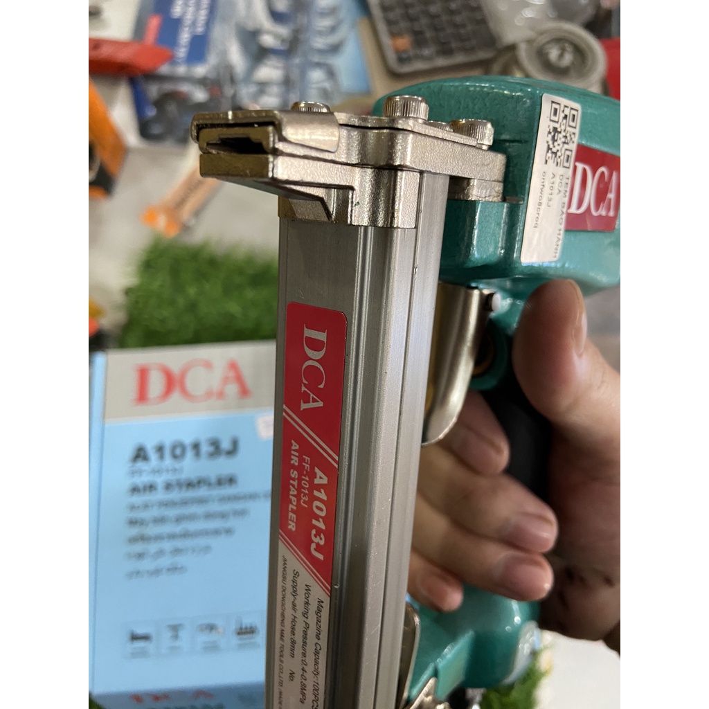 A1013J Súng bắn đinh u, bắn ghim dùng hơi DCA