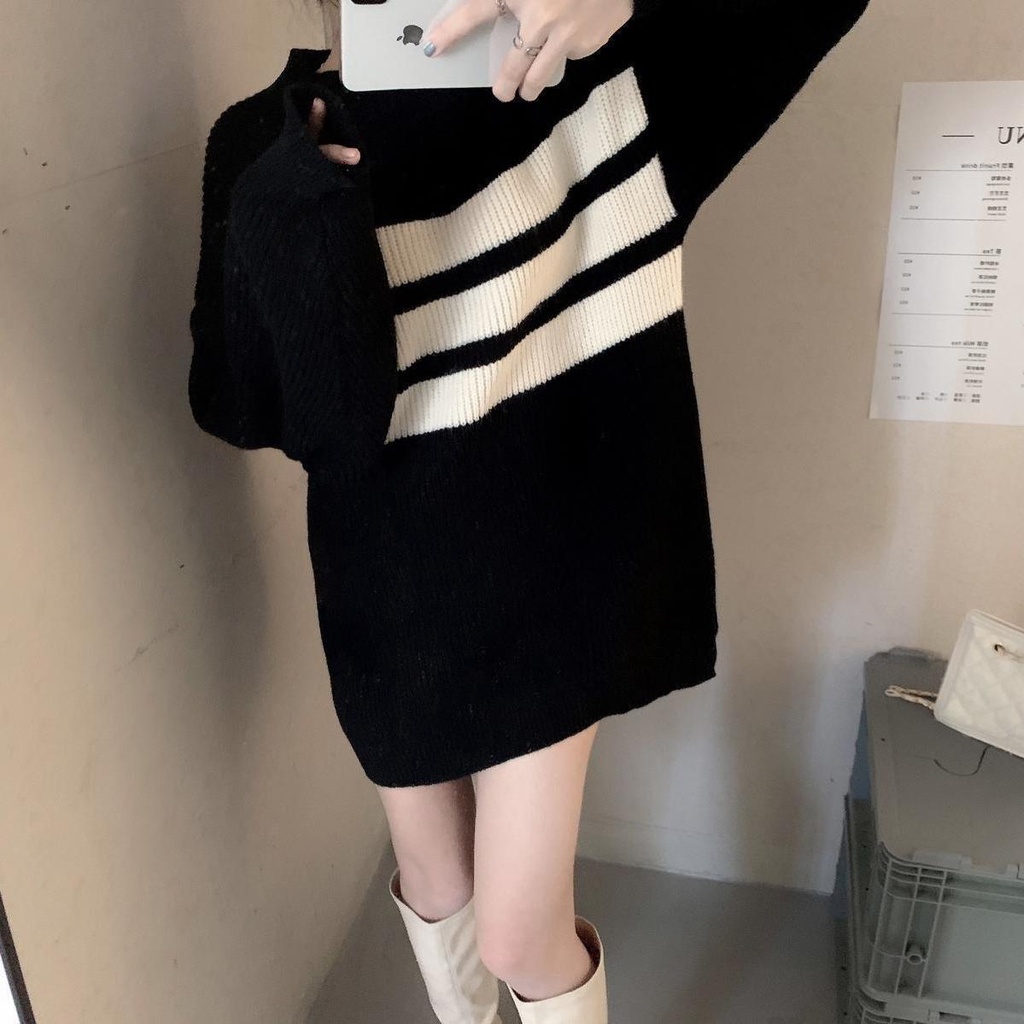 Áo sweater cổ tròn màu đen kẻ sọc phong cách Hàn Quốc cho nữ