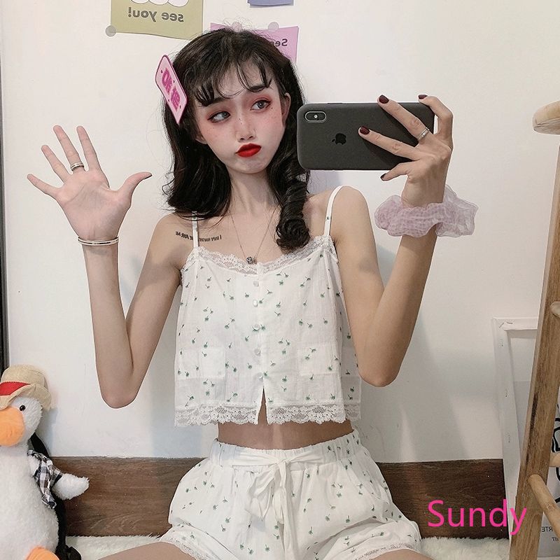 Bộ Đồ Ngủ Hai Dây In Hoa Xinh Xắn Dành Cho Nữ