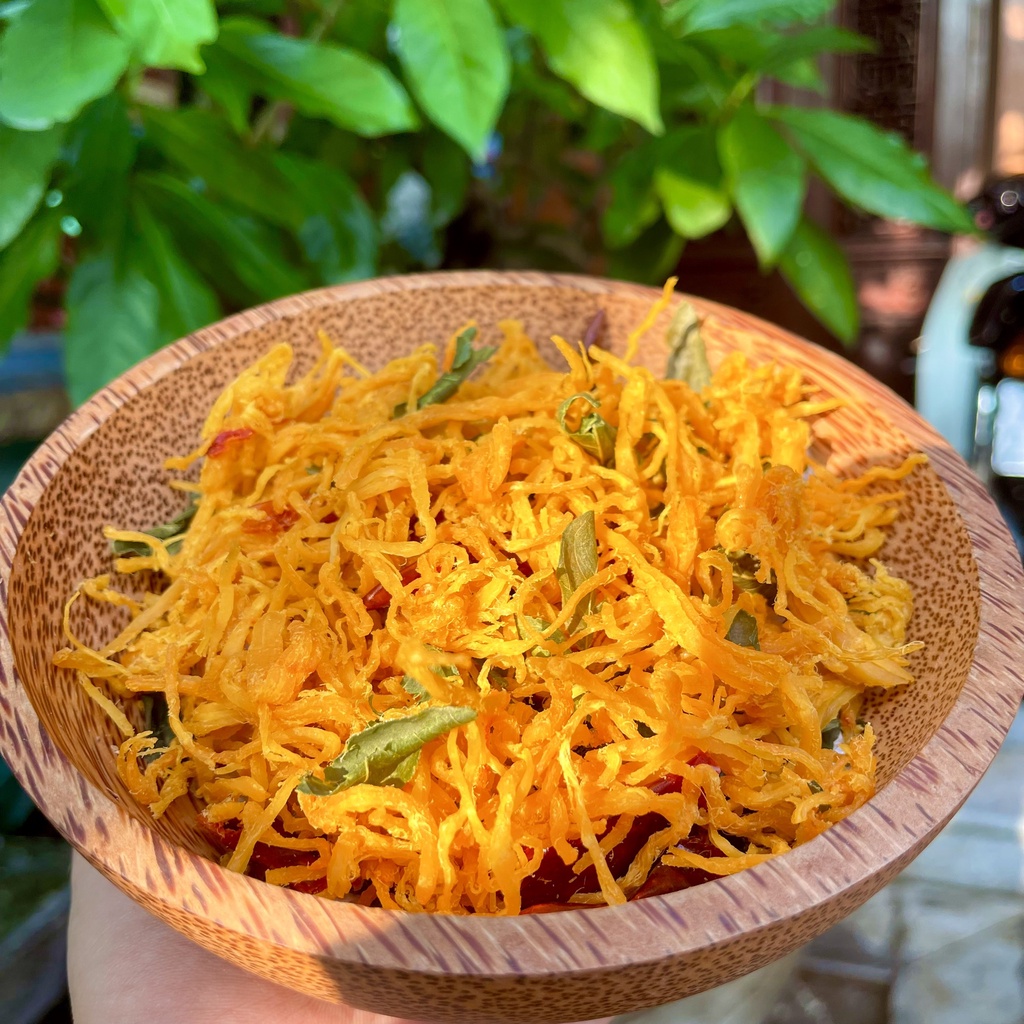 Khô gà lá chanh chuẩn vị 250g đồ ăn vặt Deelifood | BigBuy360 - bigbuy360.vn