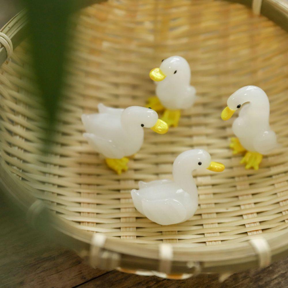 Tượng Vịt Bằng Kính Dùng Trang Trí Phòng Khách