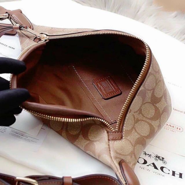 Túi Coach bao tử đeo chéo dư chuẩn Authentic