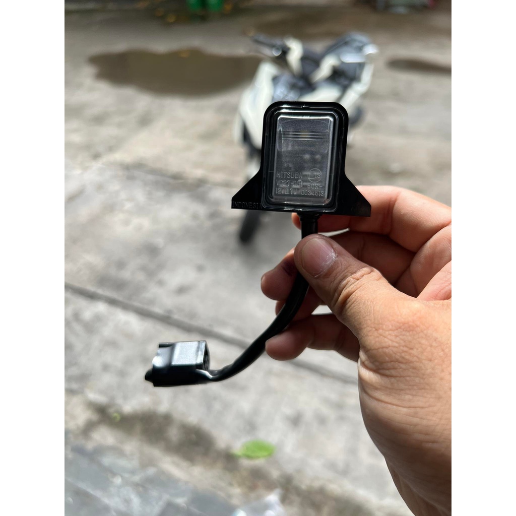 Đèn soi biển số VARIO -CLICK 2018>2024