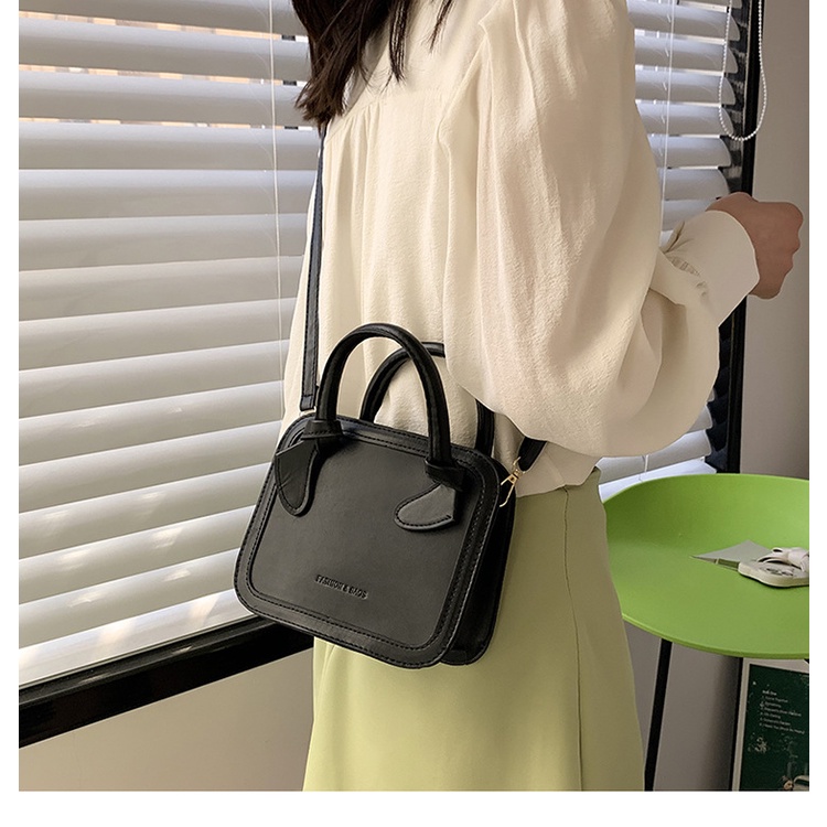 Túi Đeo Chéo Hình Vuông Nhỏ Thời Trang Năm Mới Cho Nữ