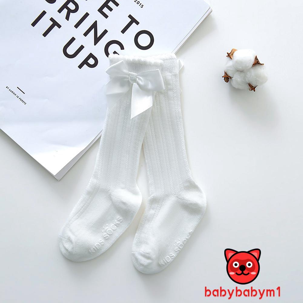 Vớ dài đến đầu gối đính nơ cho bé gái