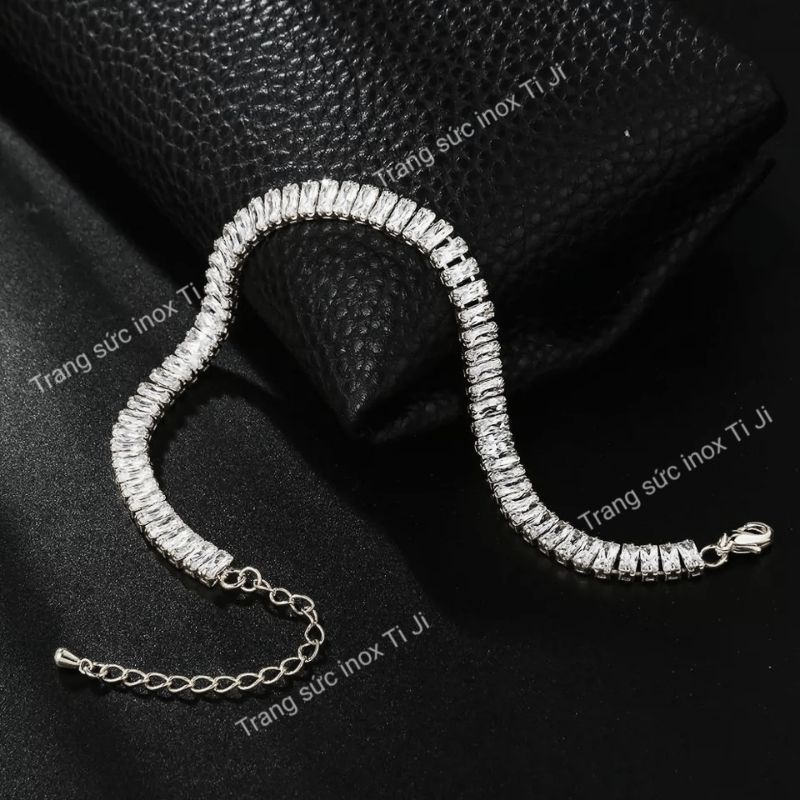 LẮC TAY NỮ INOX ĐÍNH ĐÁ CHỮ NHẬT TO 6MM KHÔNG ĐEN