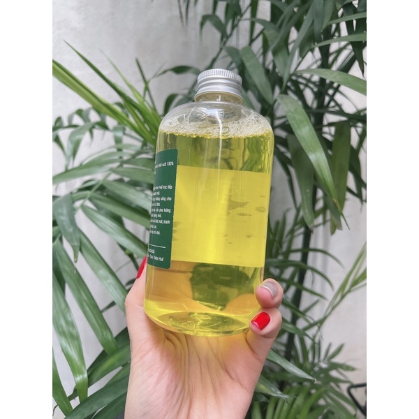 Tinh dầu tràm Huế chai to 500ml tắm và bôi cho trẻ