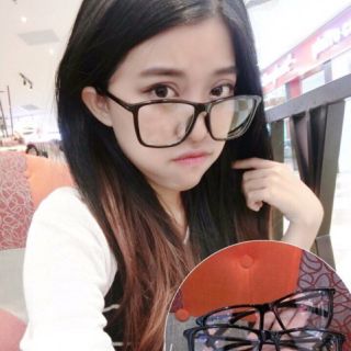 Kính mắt V