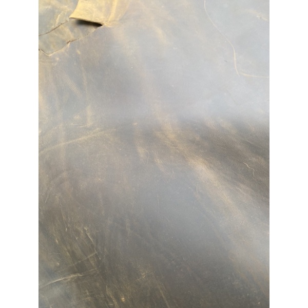 Da bò sáp ướt màu rêu