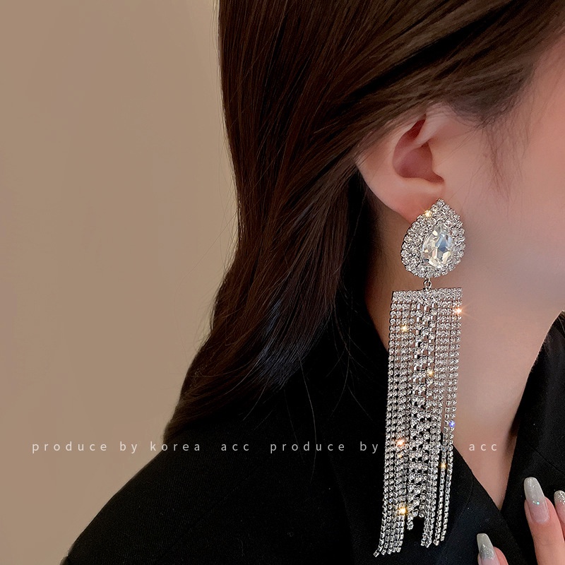 Bông Tai Nữ Đính Đá Thời Trang Sang Trọng