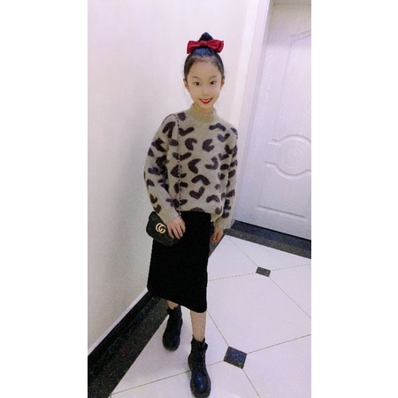 Chân váy bút chì len cực xinh dễ vận động cho bé gái