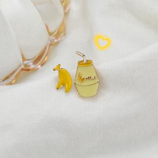 S925 Korean Children's Fun Banana Milk Asymmetric Moe Girl Little Cute Feet Bông tai