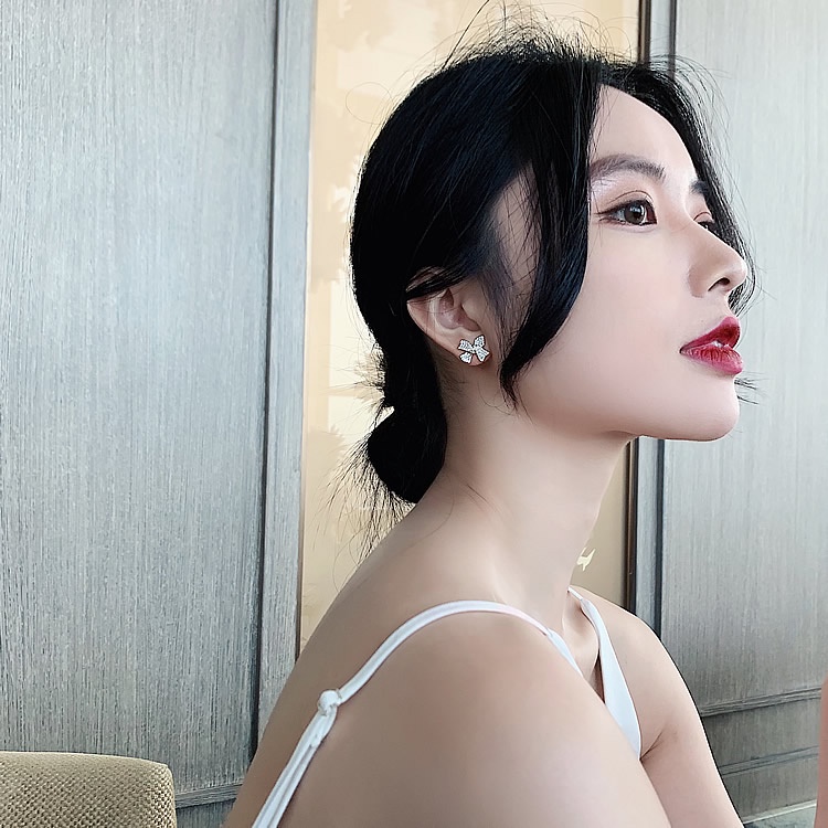 Bông tai hình nơ đính đá lấp lánh thời trang Hàn Quốc mới 2021 dành cho nữ