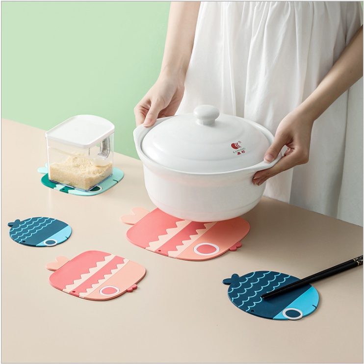 MIẾNG LÓT NỒI,CHÉN BÁT, ĐĨA CÁCH NHIỆT BẰNG SILICON CHỐNG TRƯỢT HÌNH CÁ SIÊU TIỆN DỤNG BIBI 82