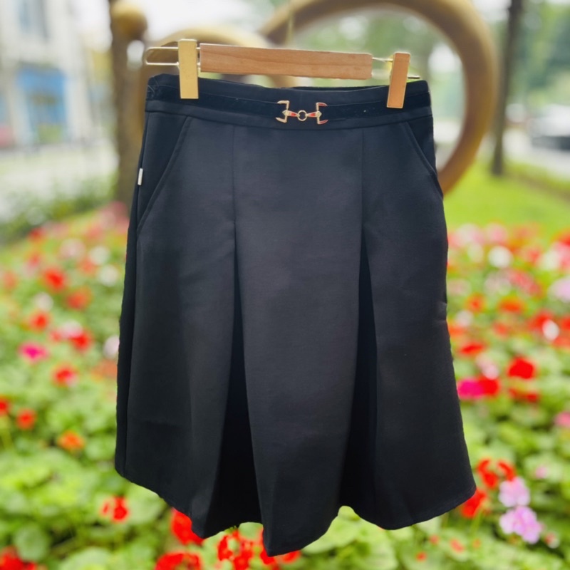 Chân váy xoè xếp ly chất đẹp không bai xù dễ phối các loại áo thời trang GEM.VN | BigBuy360 - bigbuy360.vn
