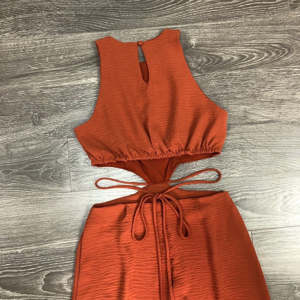 Đầm HD PAR!S khoét eo cột dây