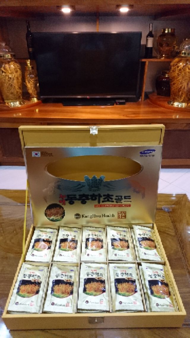 Đông trùng hạ thảo 60 gói | BigBuy360 - bigbuy360.vn