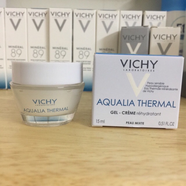 Kem dưỡng ẩm Vichy Aqualia Thermal crème légère 15ml