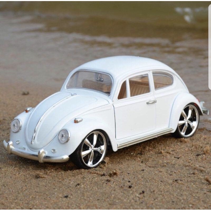 Mô hình xe cổ Volkswagen Beetle tỷ lệ 1:18 cao cấp bằng hợp kim